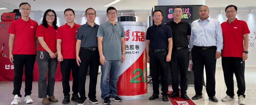 樂凱膠片國慶亮相保定萬博廣場，8天沉浸式體驗(yàn)點(diǎn)燃市民光影熱情